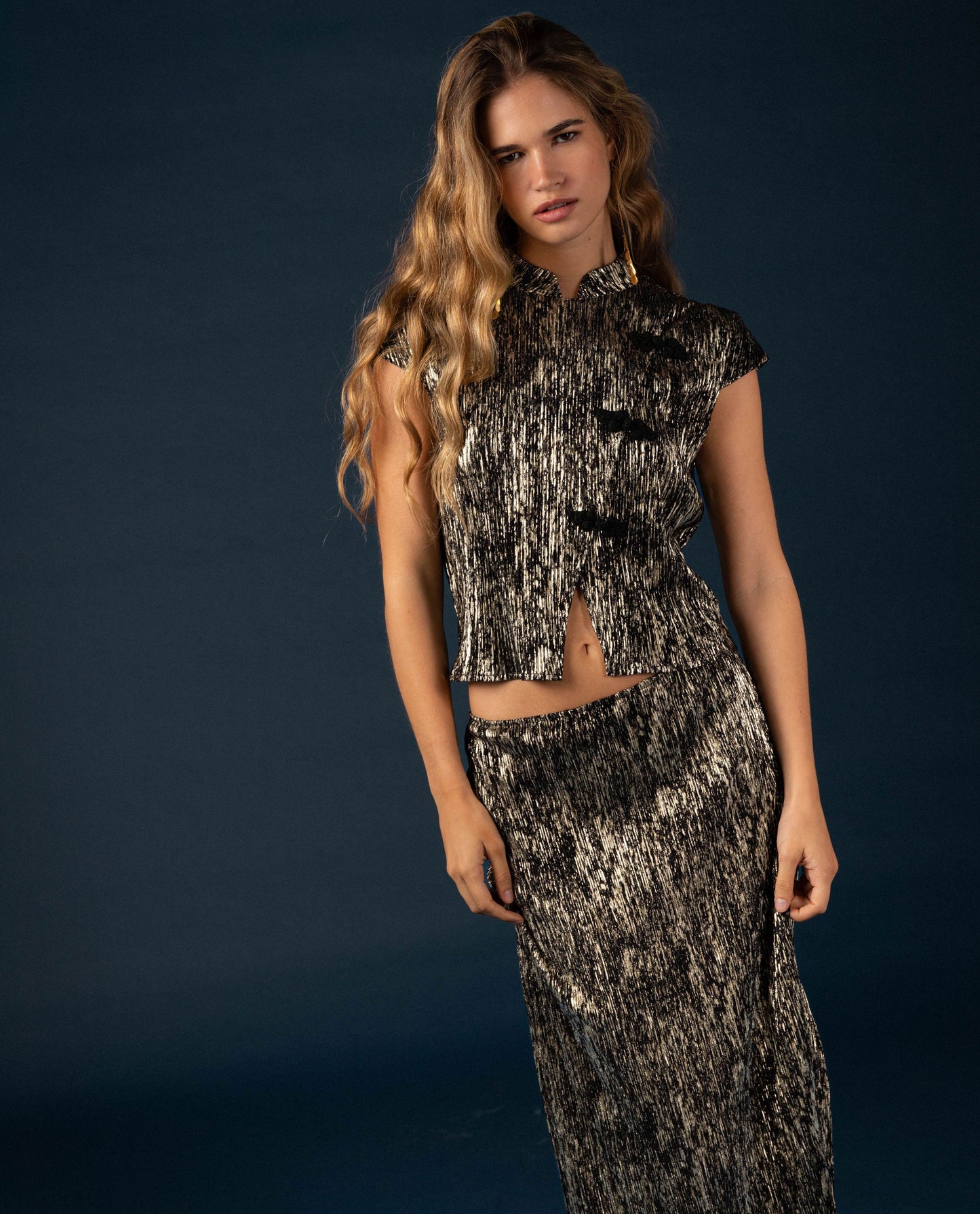 TOP UNEXPECTED · NEGRO