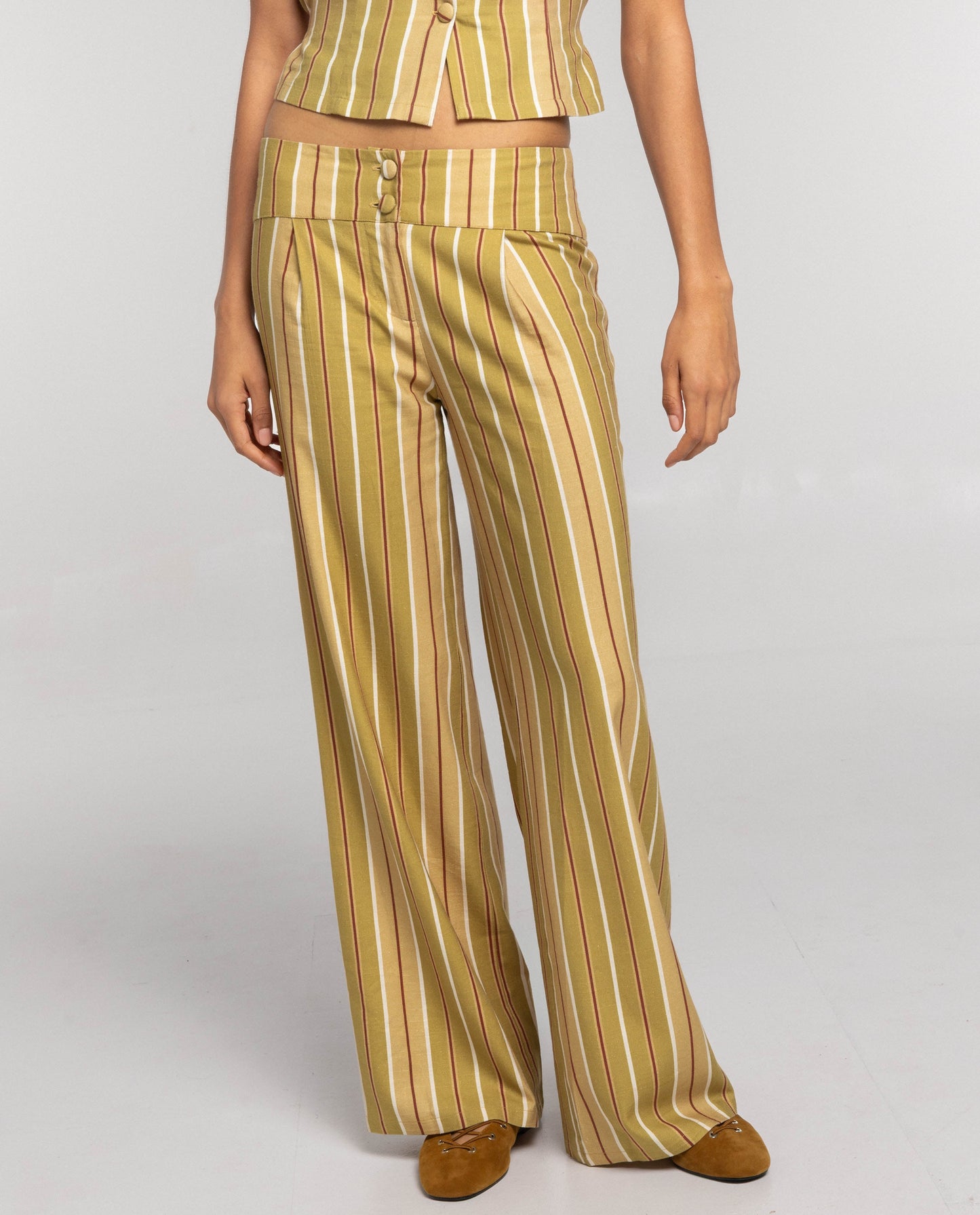 PANTALÓN DAILY STORIES · VERDE